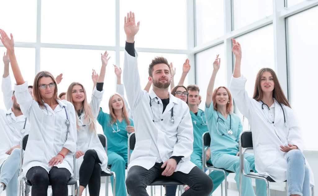 Pharmedio szkolenie konferencja edukacja lekarz farmaceuta głosowanie